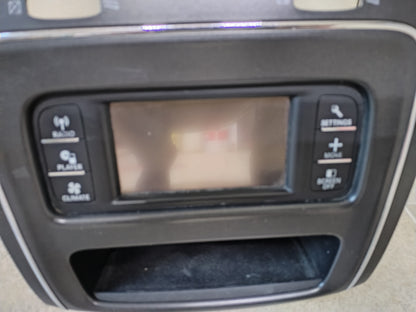 Autoestereo con Moldura Dodge Journey 2014 – Pieza Original Descontinuada